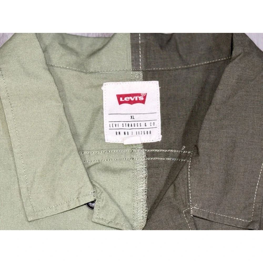 Levis Button Up Shirt Men's XL Green Colorblock Chambray Short Sleeve Casual